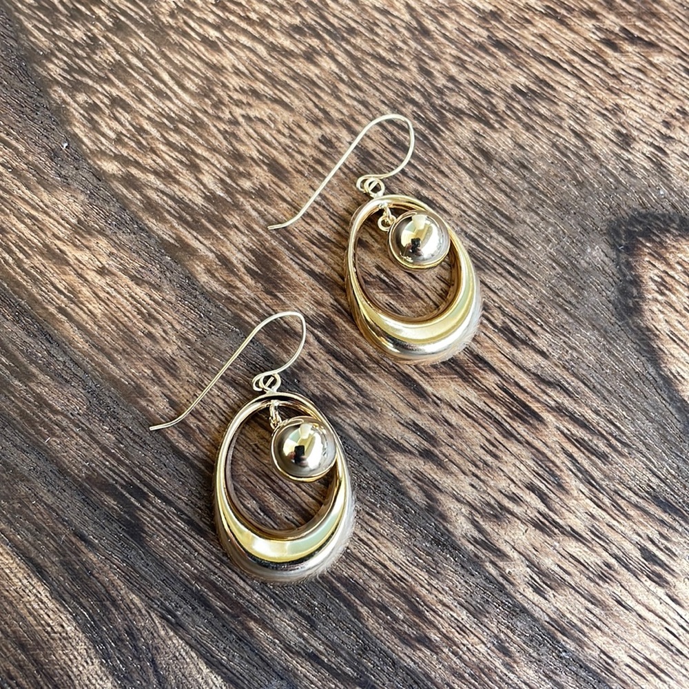 💕SOLD💕14K YG Earrings